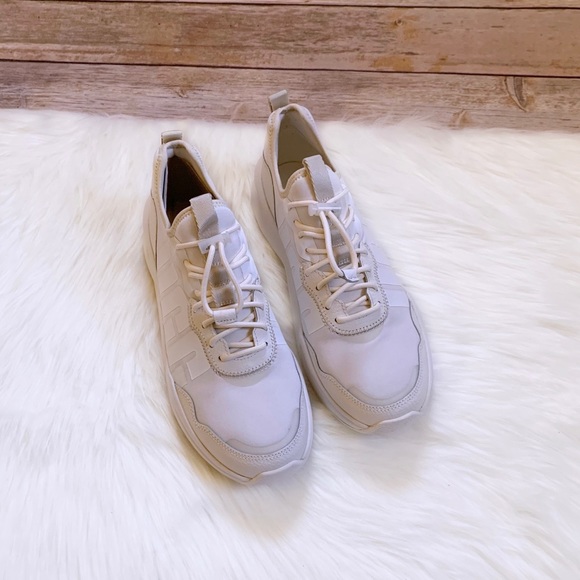 UGG Women’s La Daze Sneakers In Jasmine - Picture 4 of 7